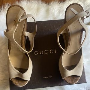 Size 9 Gucci Wedge